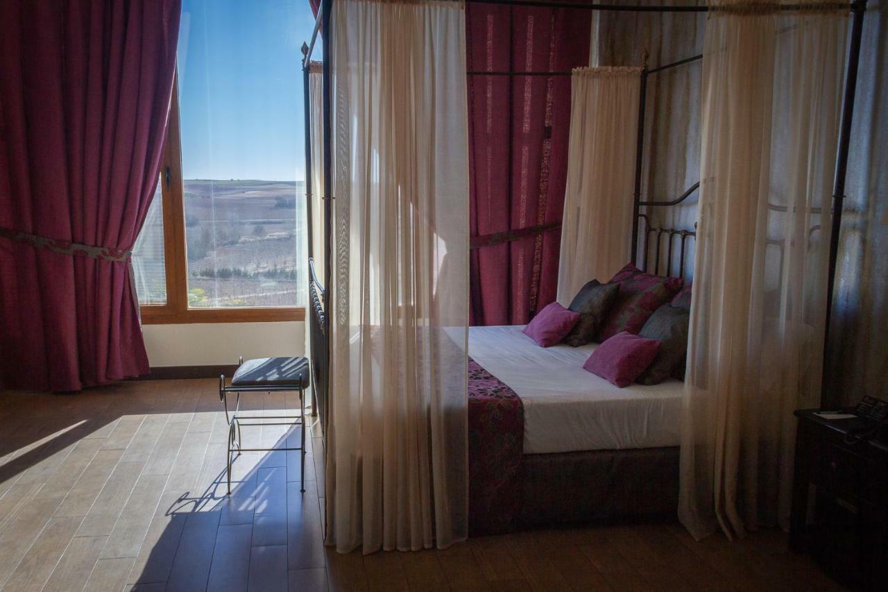 Complejo Enoturistico Finca La Estacada Таранкон Экстерьер фото