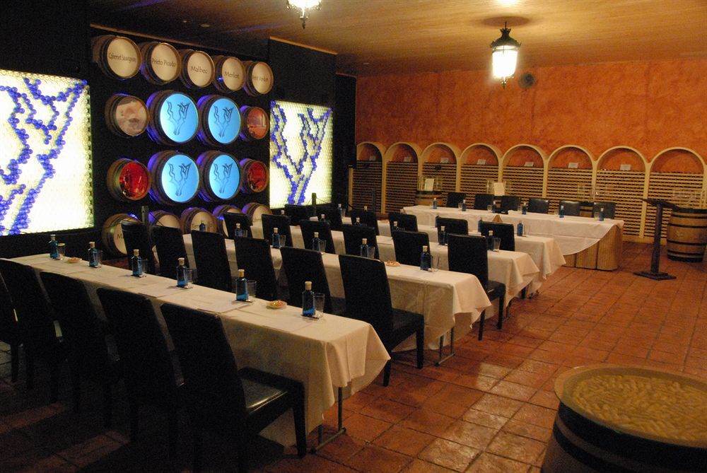 Complejo Enoturistico Finca La Estacada Таранкон Экстерьер фото