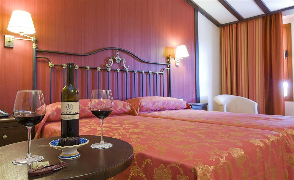 Complejo Enoturistico Finca La Estacada Таранкон Экстерьер фото